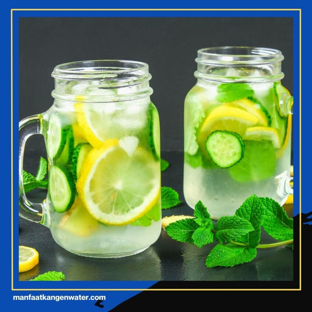 6. Minum air lemon 